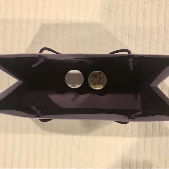 Bergdorf Goodman violet handle paper bag. NWOT - Picture 4 of 7